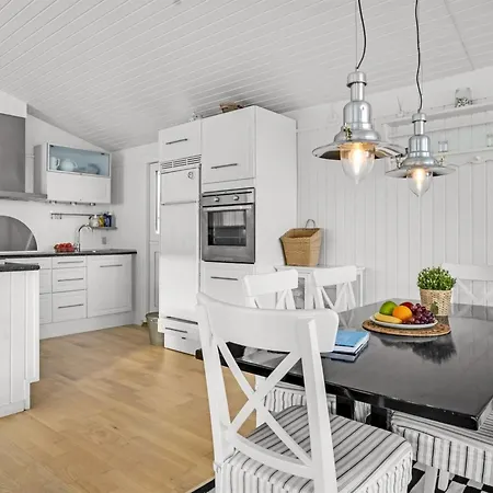 Holiday home Jaike - From The Sea By Interhome *