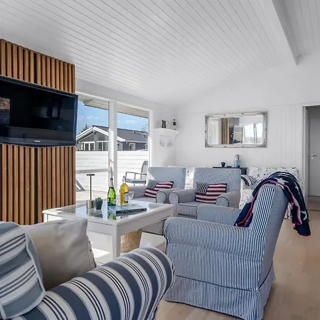 Jaike - From The Sea By Interhome *