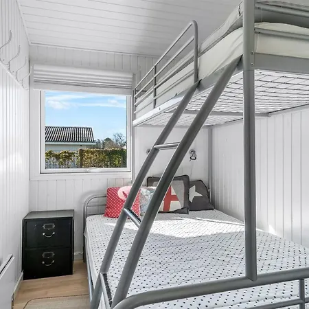 Feriehus Jaike - From The Sea By Interhome *