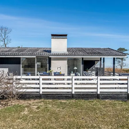 Jaike - From The Sea By Interhome Feriehus *